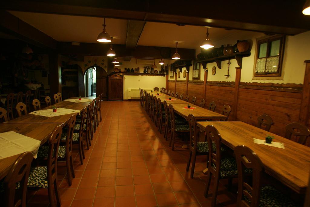 Farm Stay Frank Ozmec Wine And Glamping Estate Ljutomer Bagian luar foto